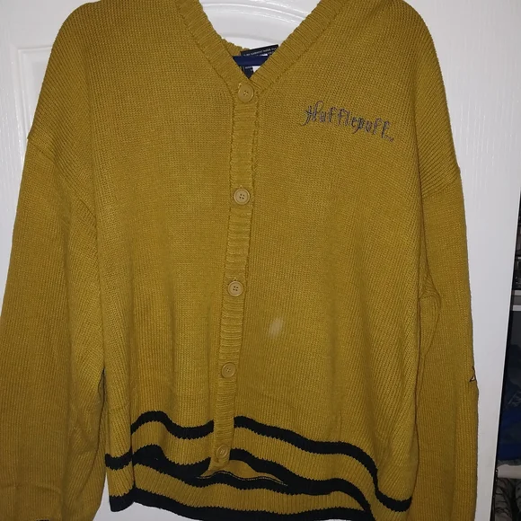 Hot Topic Harry Potter Hufflepuff Skimmer Girls Cardigan- NWT Size XL - Picture 6 of 7